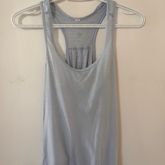 Lululemon Tank - Picture 1 of 2